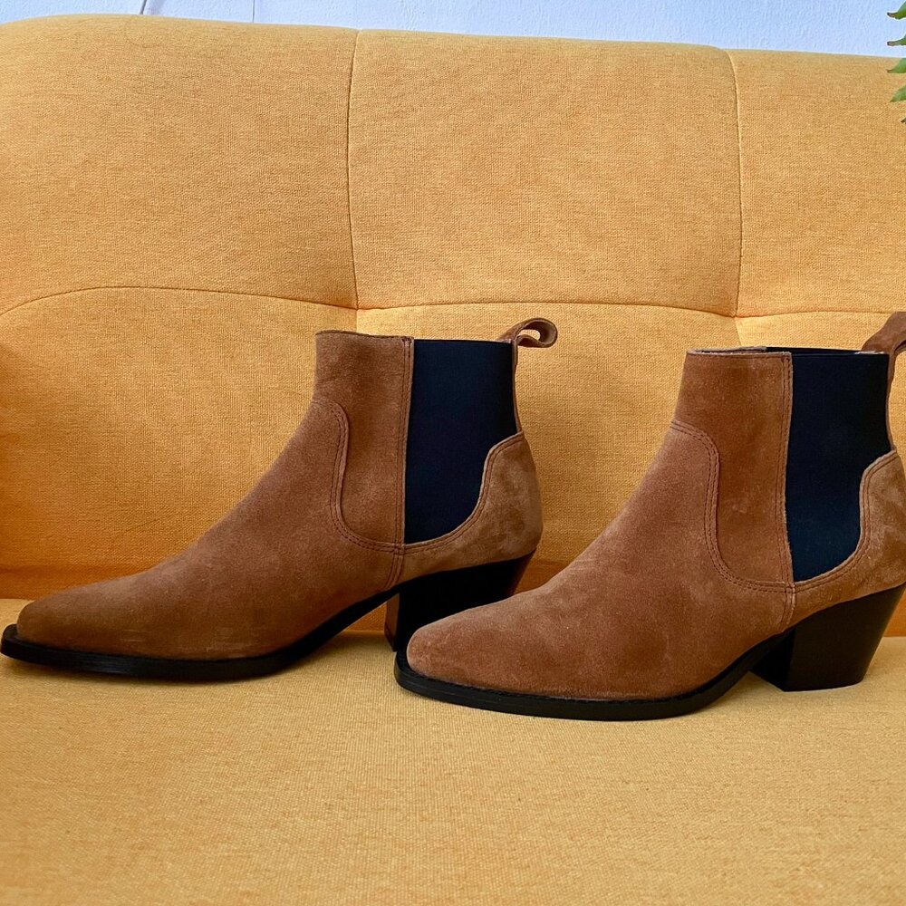 Everlane - Suede Chelsea Ankle Boot - Womens - Brown - Size 6